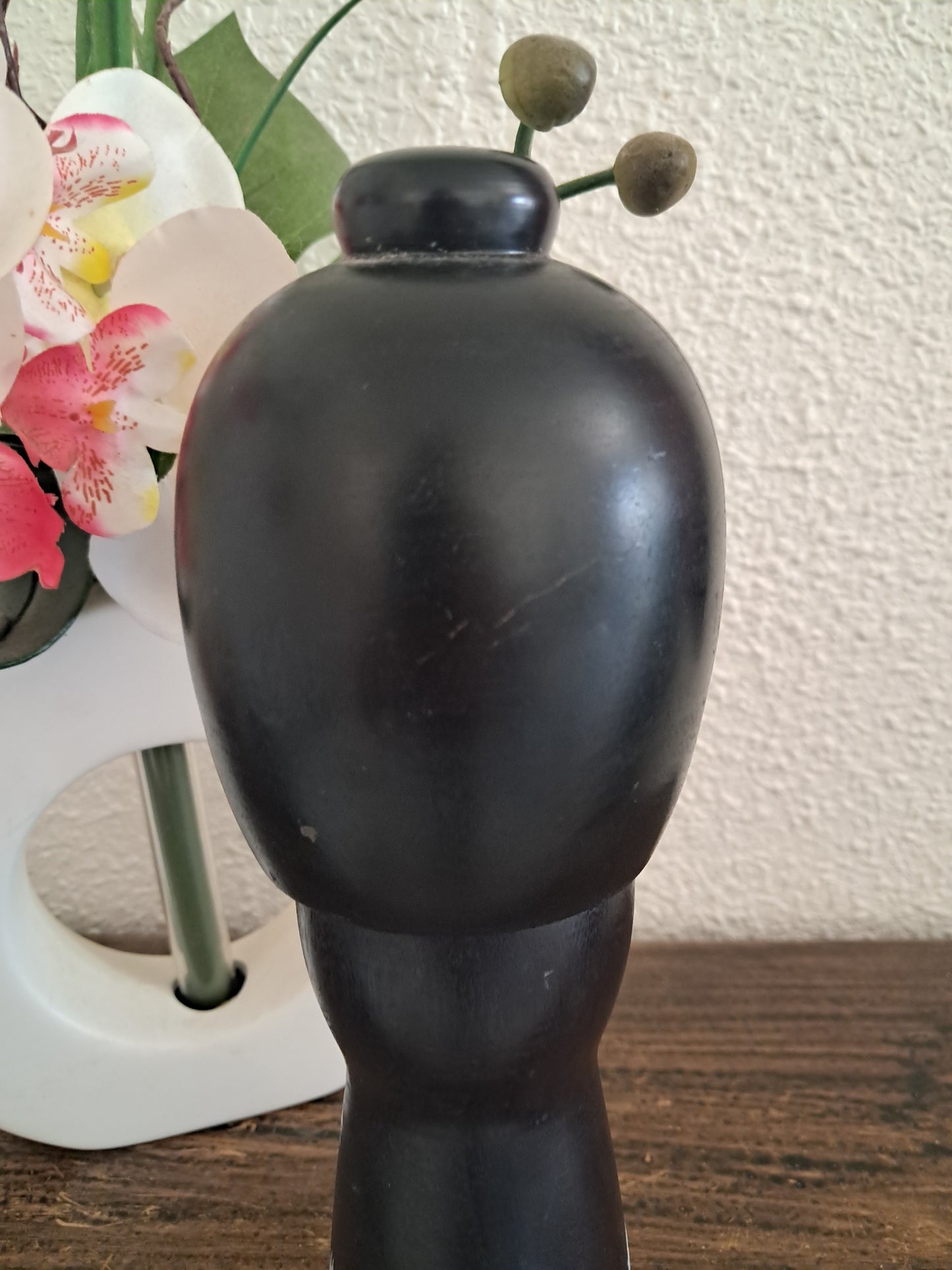 Vintage Sosaku kokeshi by Kishi Sadao (1932-1998)