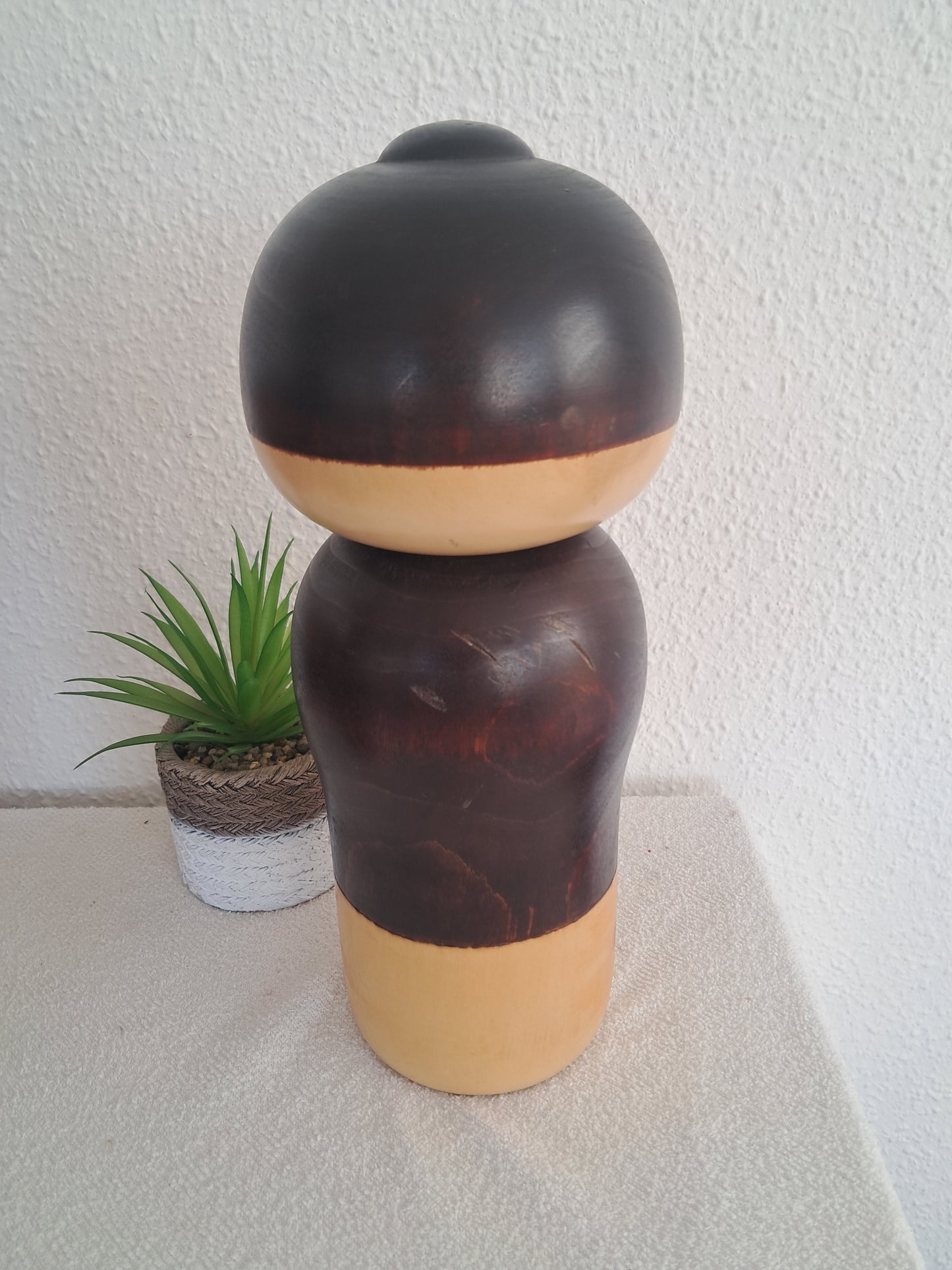 Rare Exclusive creative kokeshi by Kishi Sadao (1932-1998)