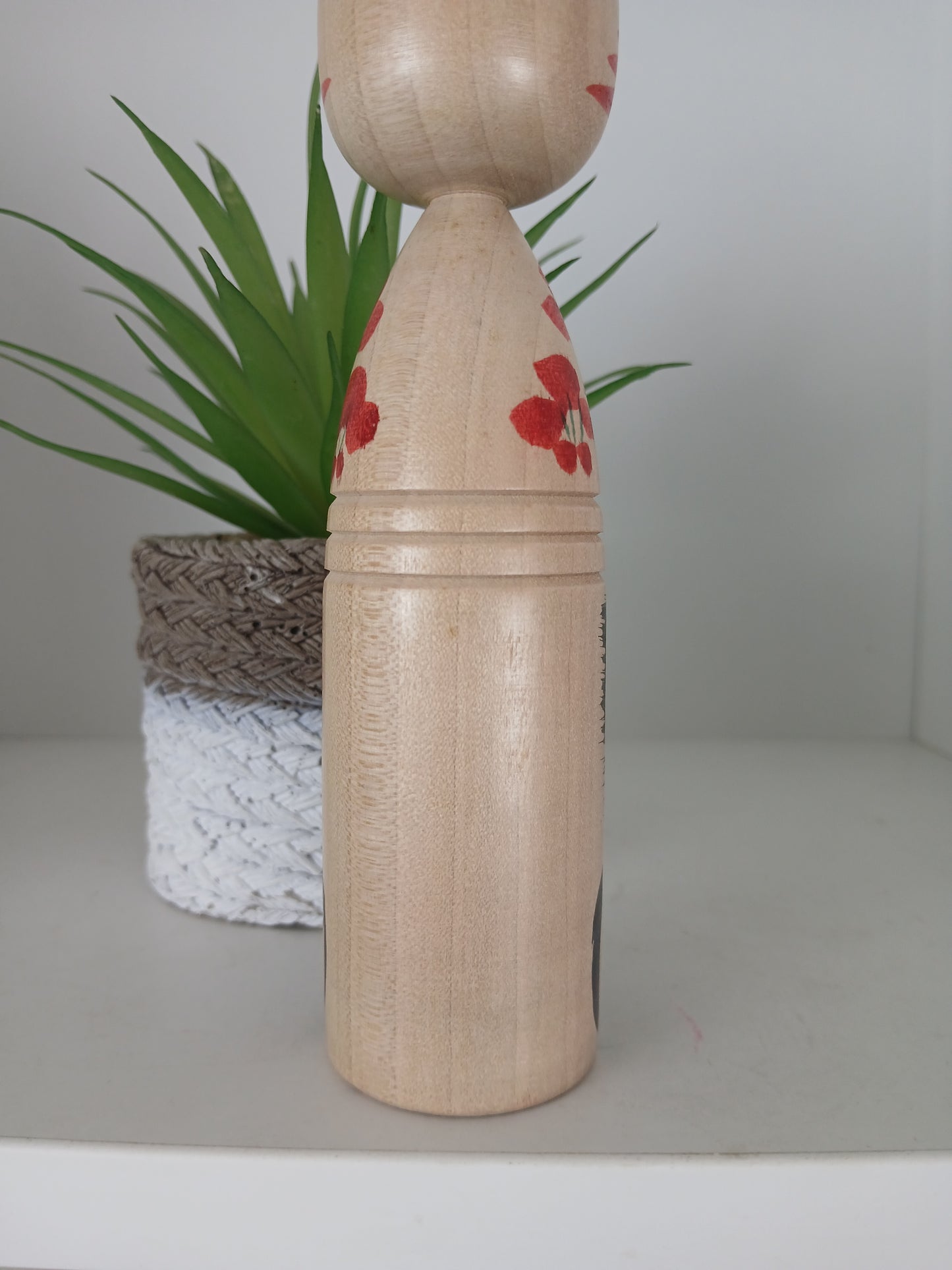 Vintage Togatta kokeshi by Sato Katsuhiro with Daruma - Dated 1992