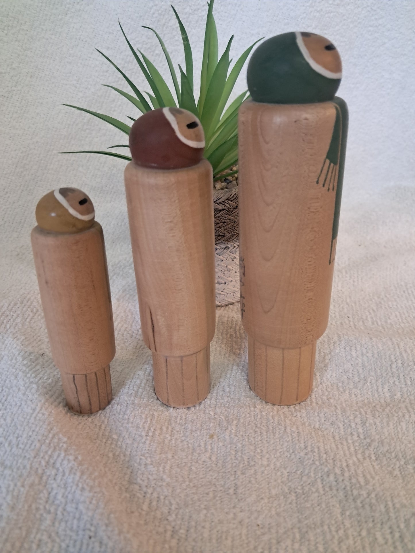 Vintage Sosaku kokeshi by Shozan Shido (1932-1995)