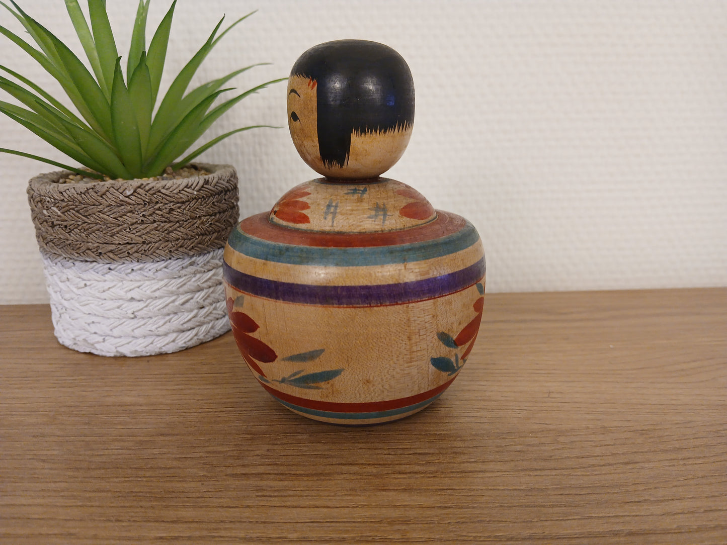 Vintage Ejiko kokeshi by Naoshi Okazaki (1911-1976) - Zaotakayu style