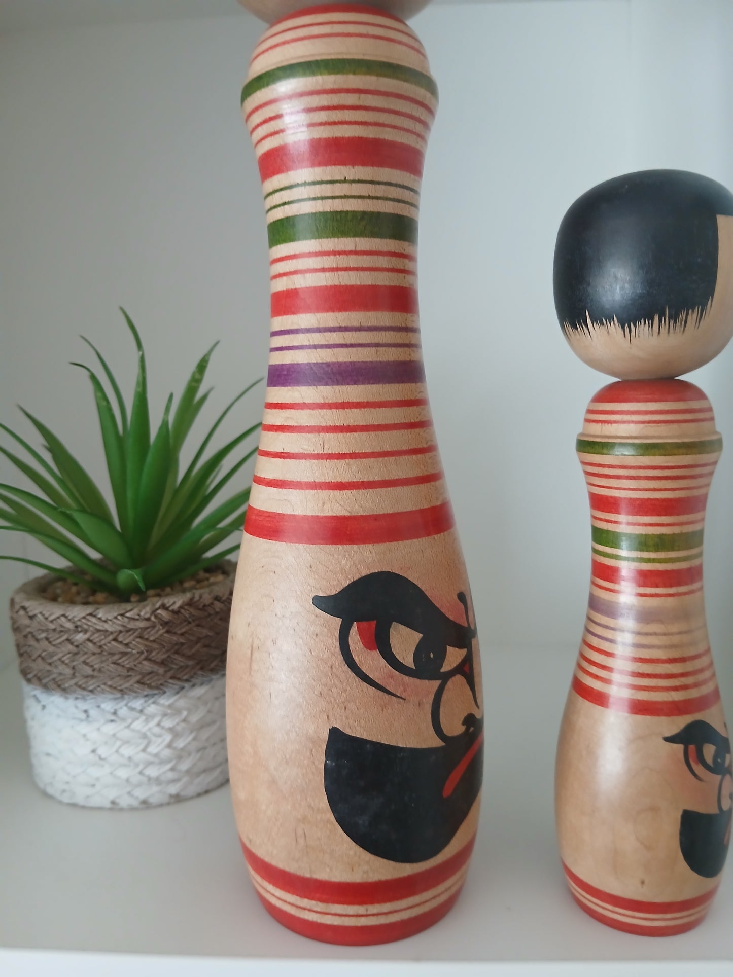 Vintage set traditional Tsugaru kokeshi by Shimazu Seiichi (1930-)