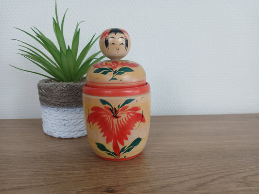 Vintage Ejiko kokeshi from the Naruko strain - Toothpick holder