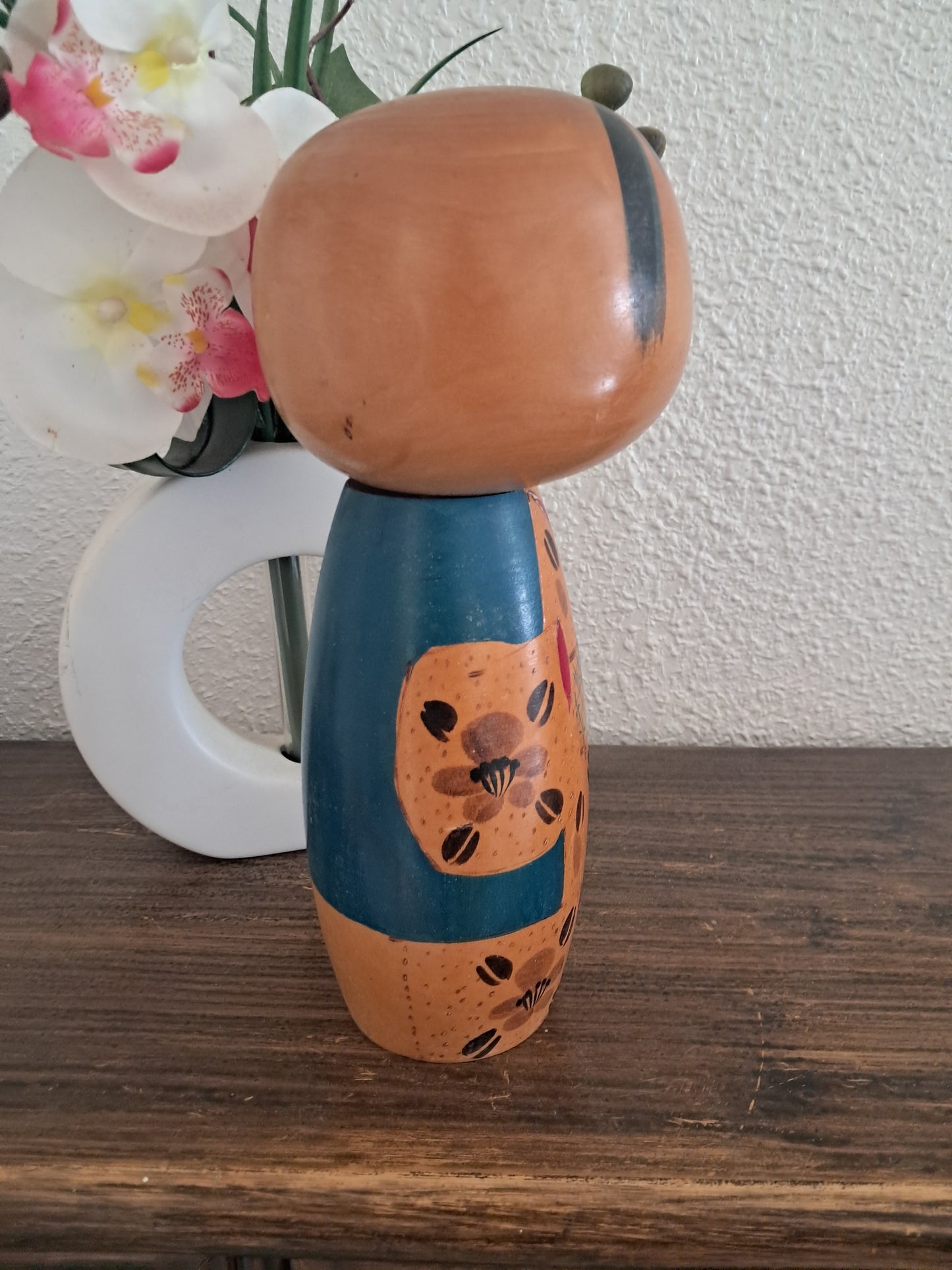 Big chunky vintage Sosaku kokeshi by Mitsuo