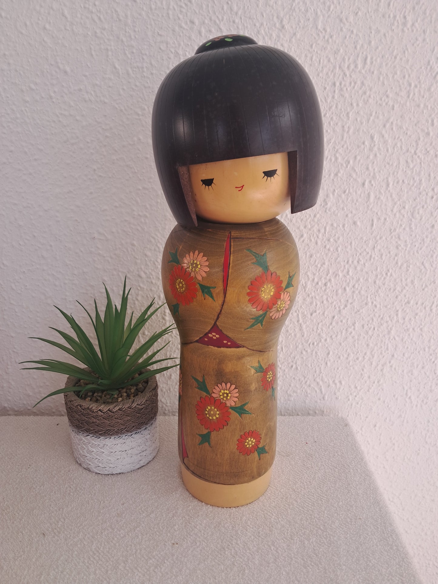 Rare Exclusive creative kokeshi by Kishi Sadao (1932-1998) - XL 35cm