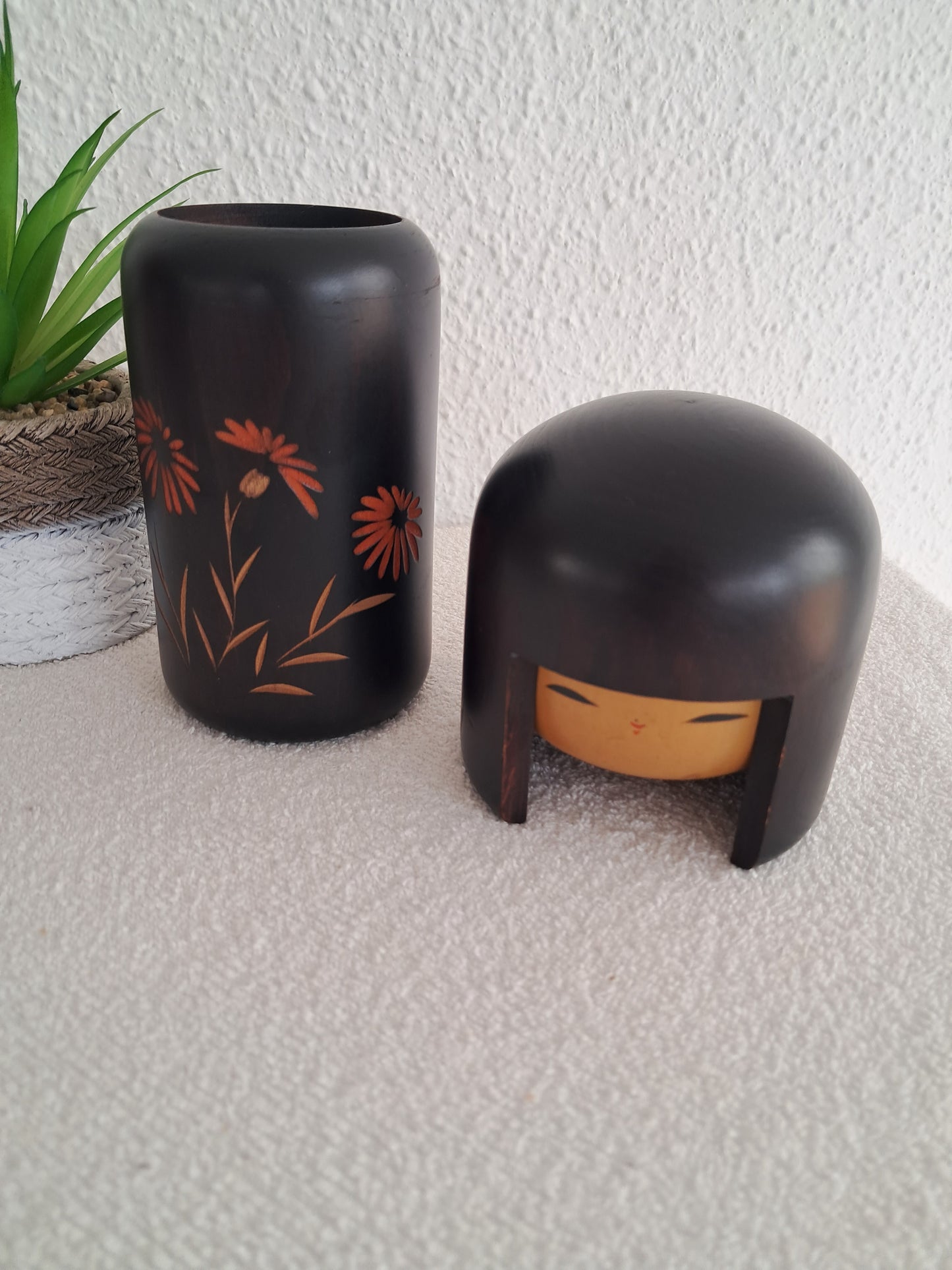 Vintage Gumma Kokeshi by Usaburo- with Trichet box