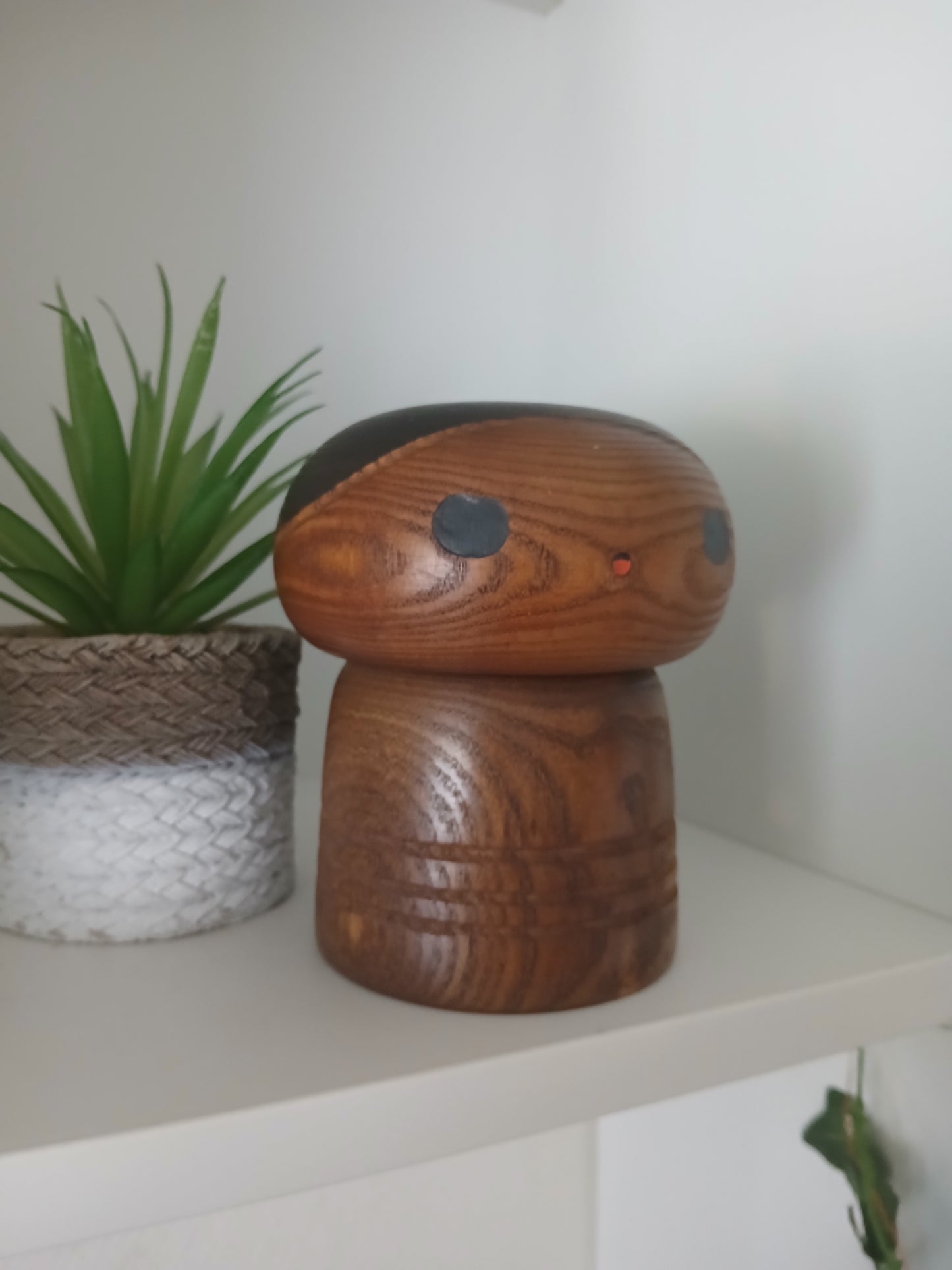 Rare vintage Sosaku kokeshi mad by Sanpei Yamanaka (1926-2012)