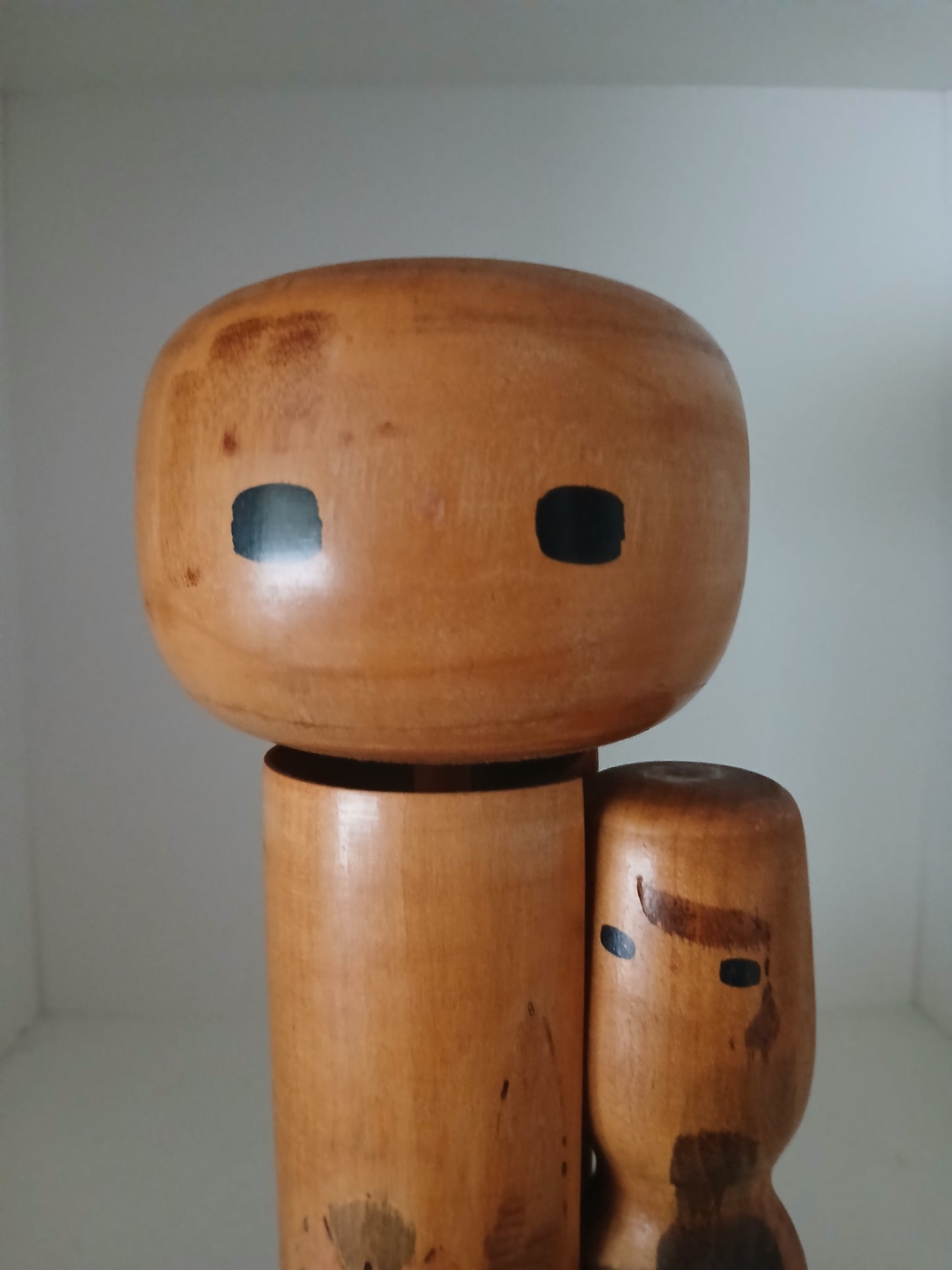 Rare Vintage Creative Kokeshi by renowned artisan Ikuyoshi Yokozuka - Mother and child