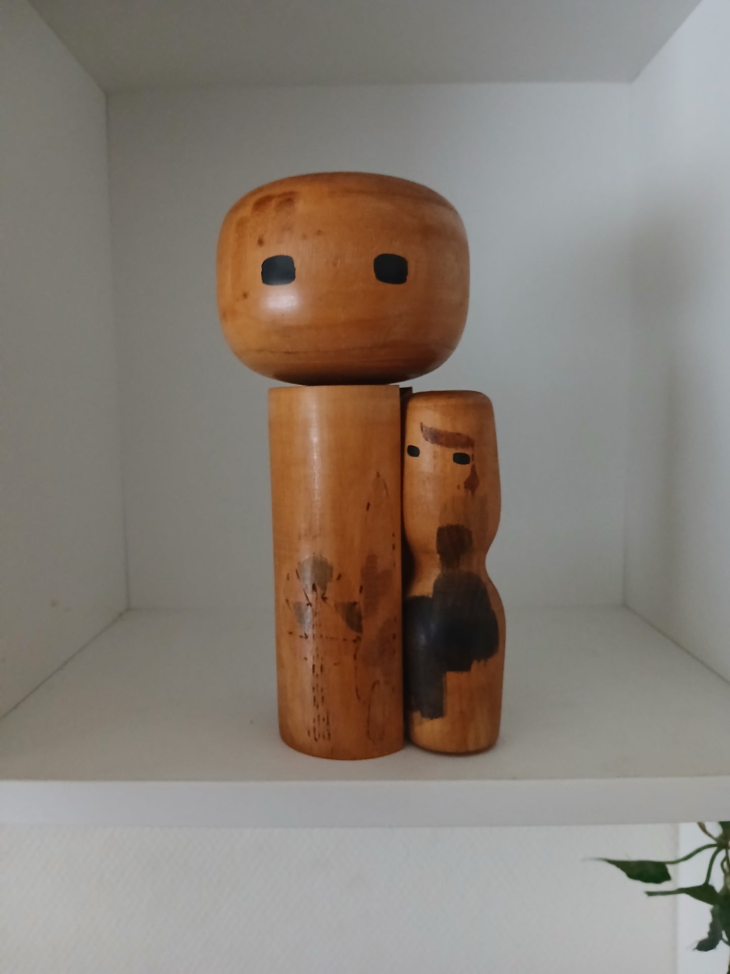 Rare Vintage Creative Kokeshi by renowned artisan Ikuyoshi Yokozuka - Mother and child