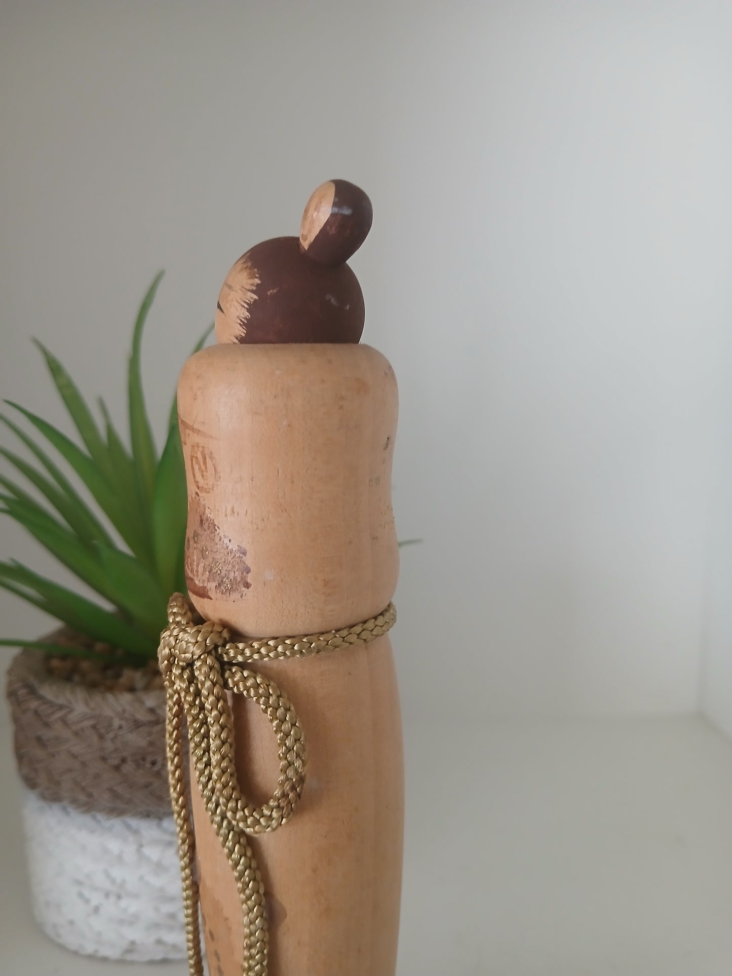 Elegant vintage creative kokeshi