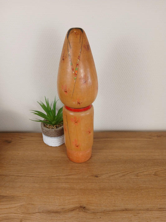 Vintage rare Sosaku Kokeshi made by Hajime Takahashi (1918-2002)