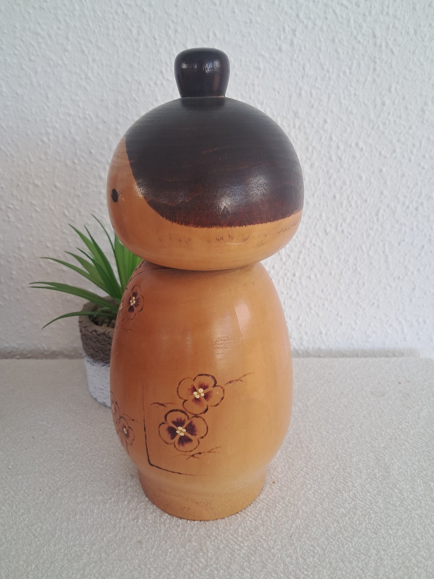 Rare Exclusive creative kokeshi by Kishi Sadao (1932-1998)