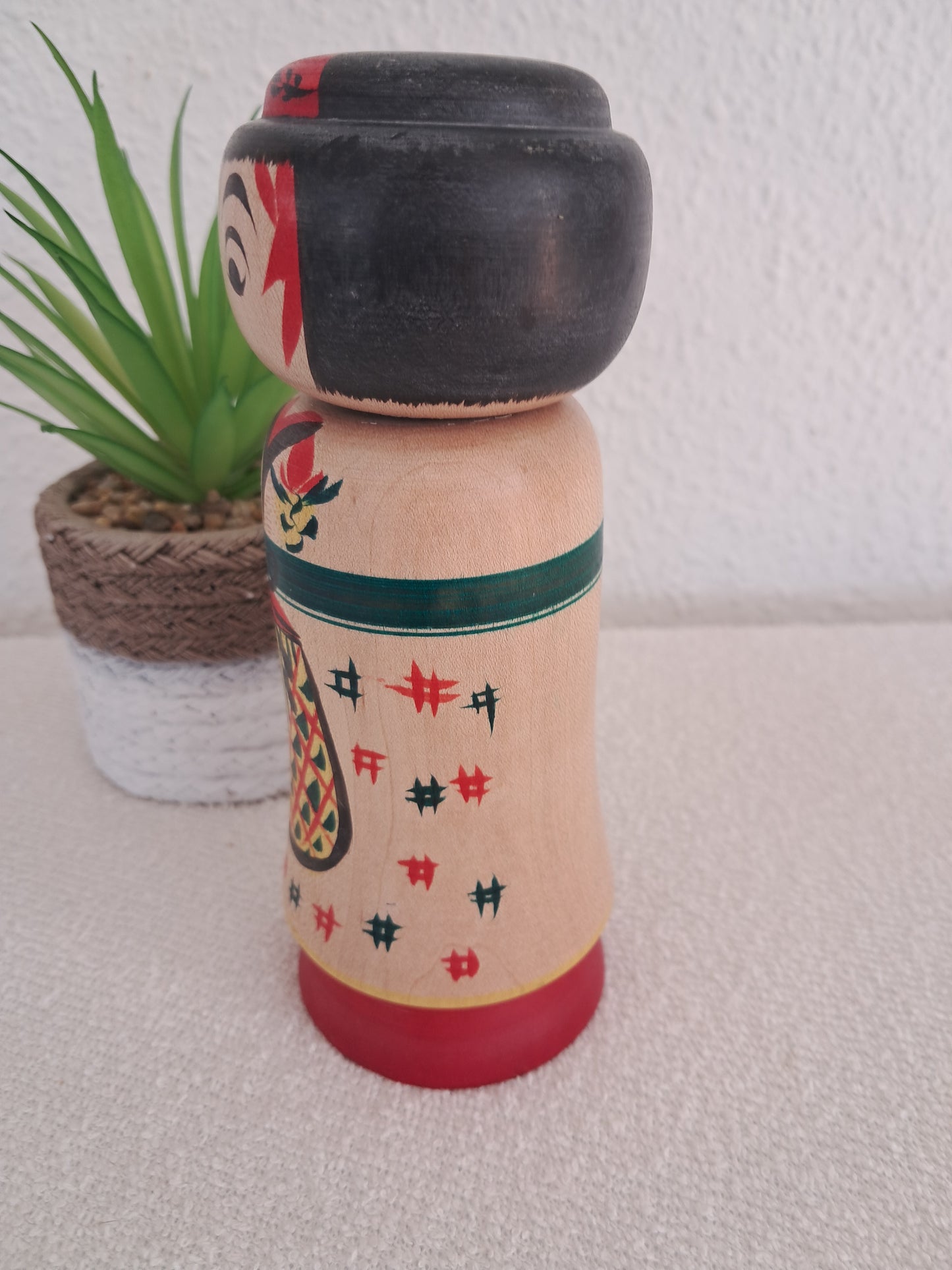 Vintage traditional Zao-Takayu  kokeshi by Abe Shinya (1937-)