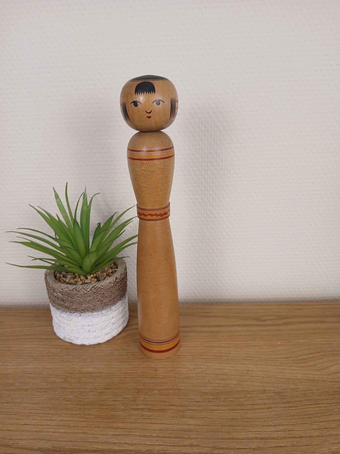 Vintage traditional Nanbu kokeshi by Mori