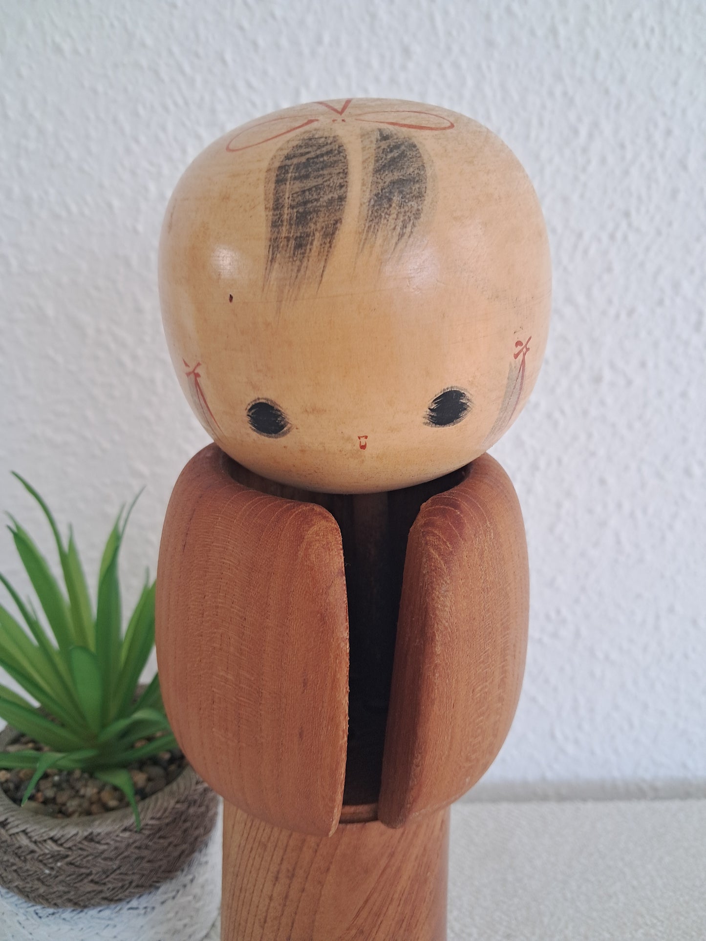 Rare Sosaku kokeshi by Aida Seihou (1926-1998)