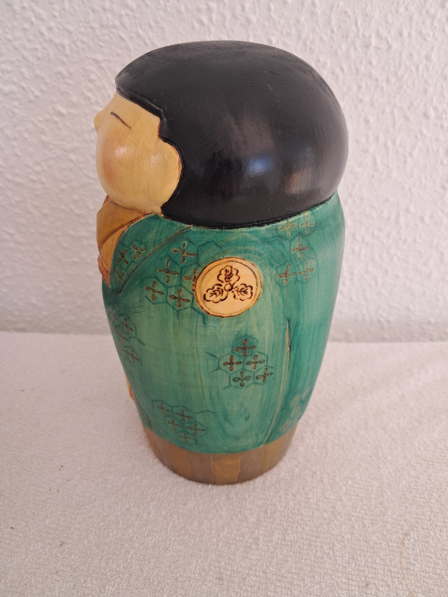 Exclusive Kokeshi made by Yuko Yamazaki (1956-)