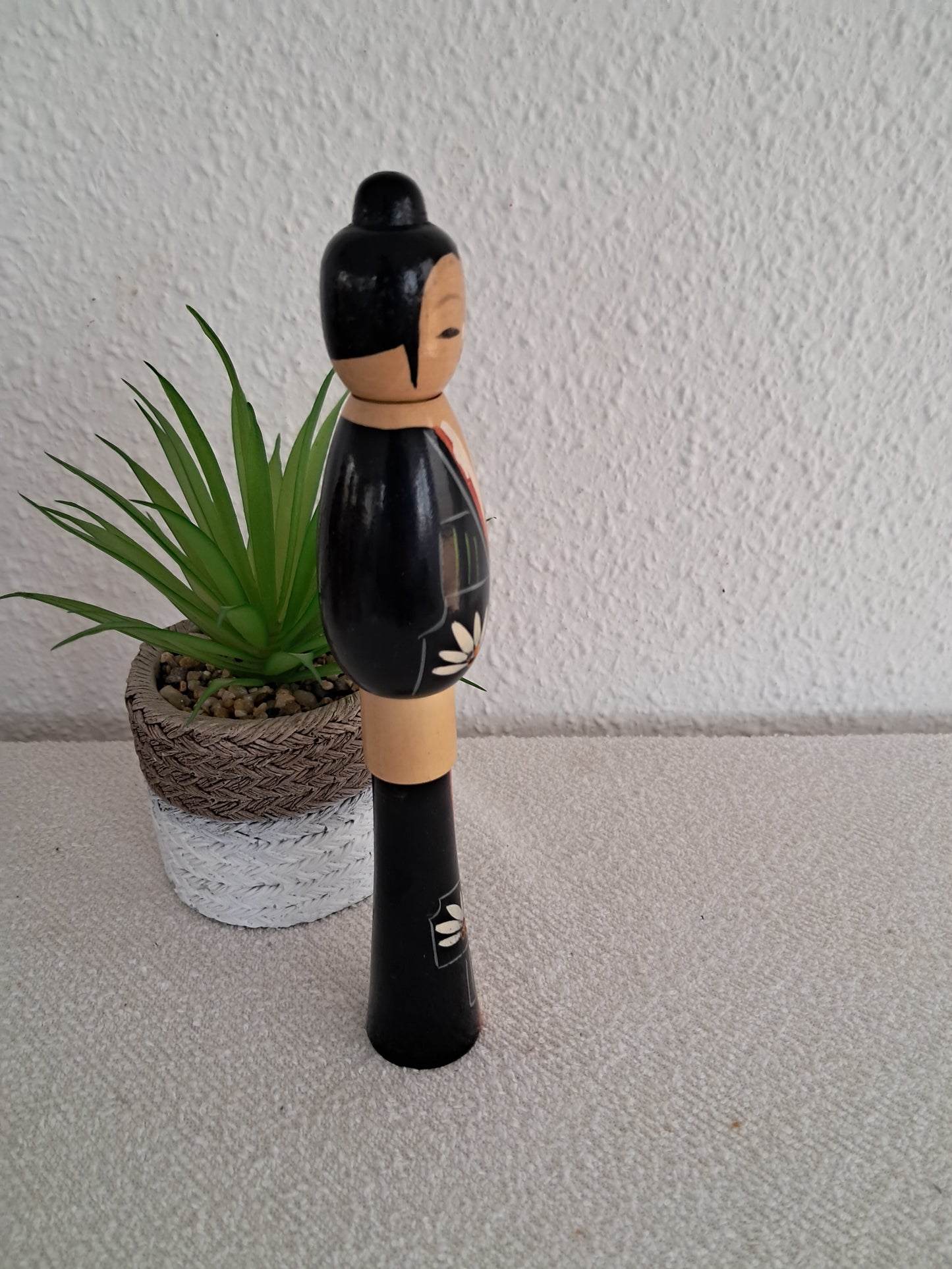 Elegant vintage sosaku kokeshi