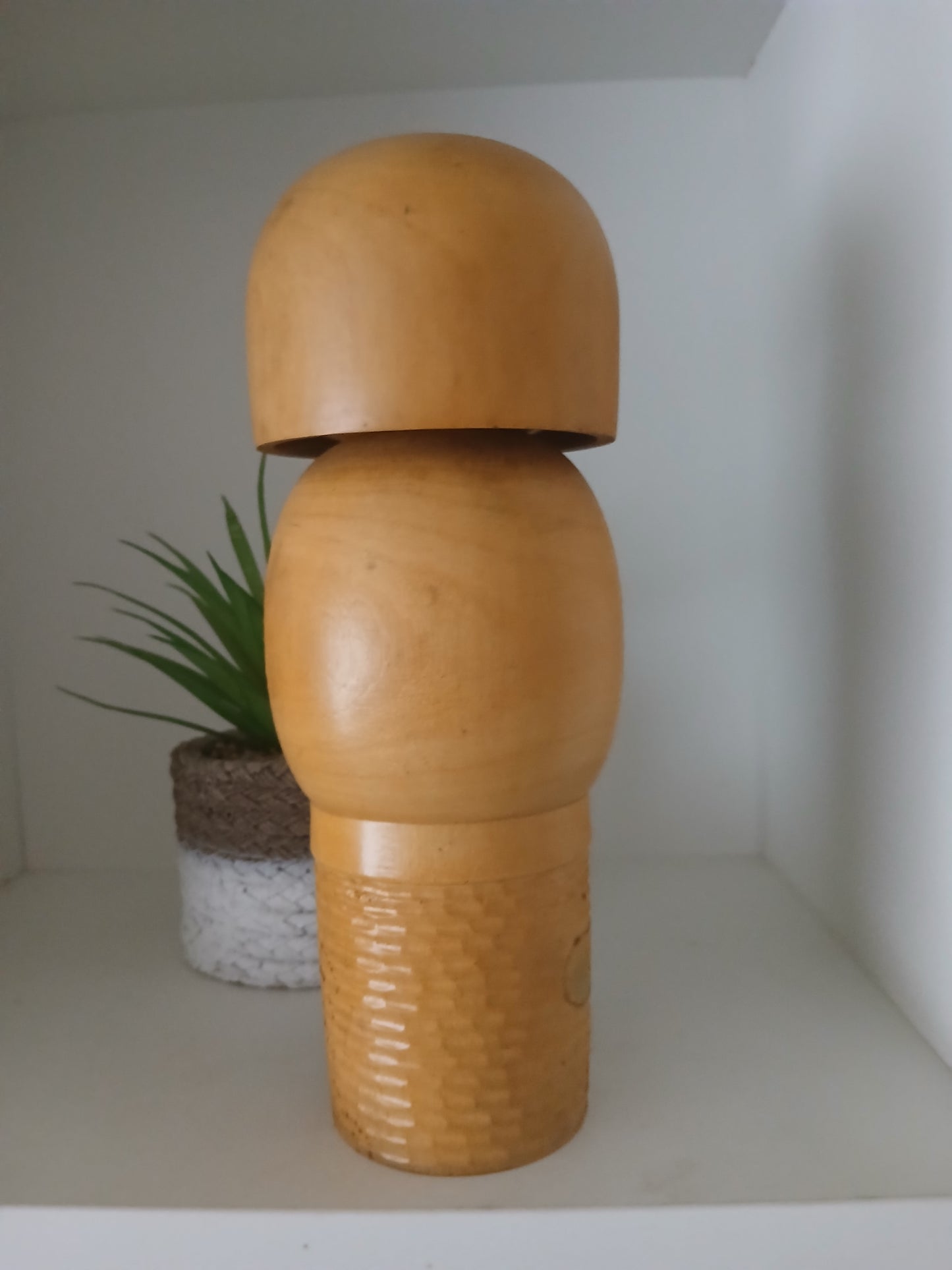 Exclusive Sosaku kokeshi by Akimitsu