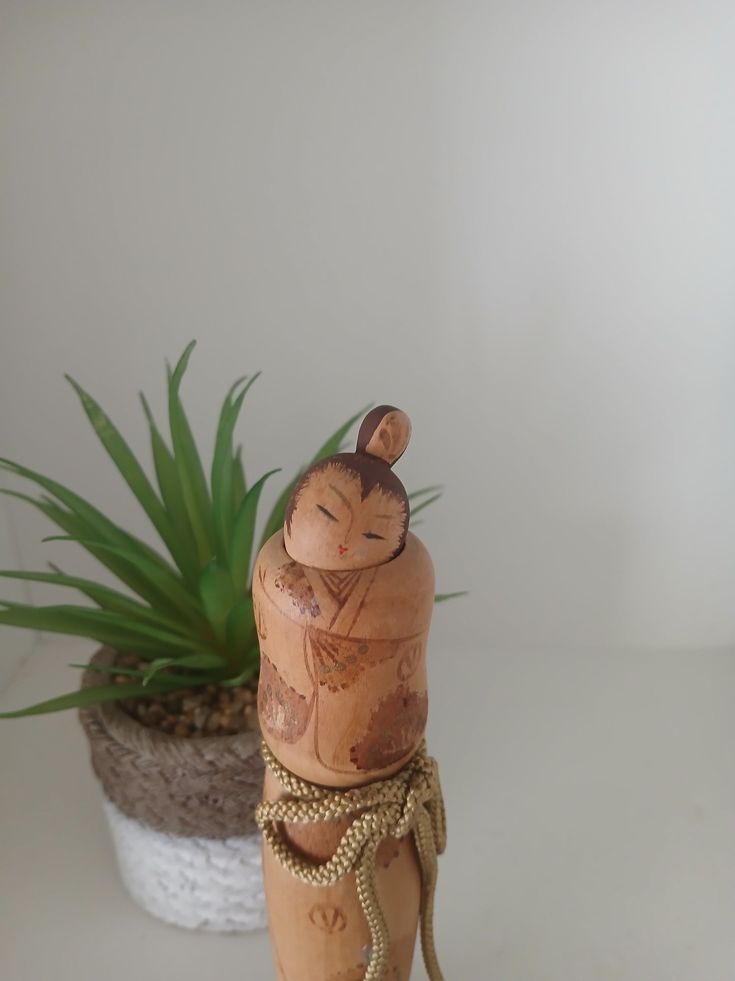 Elegant vintage creative kokeshi