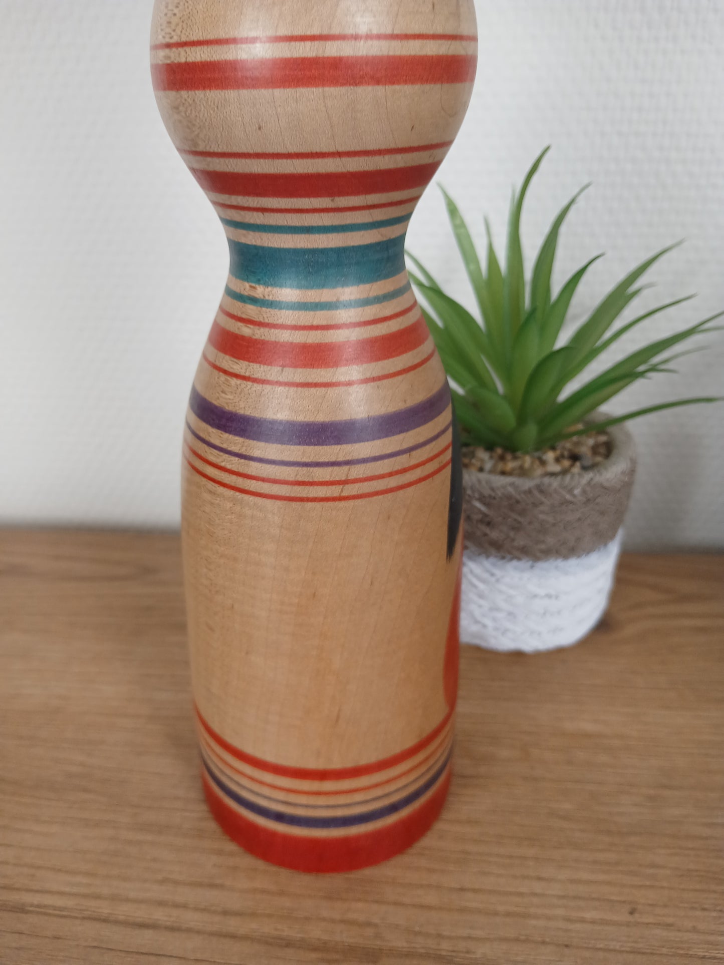 Vintage traditional Tsugaru kokeshi by Muramoto Fumio