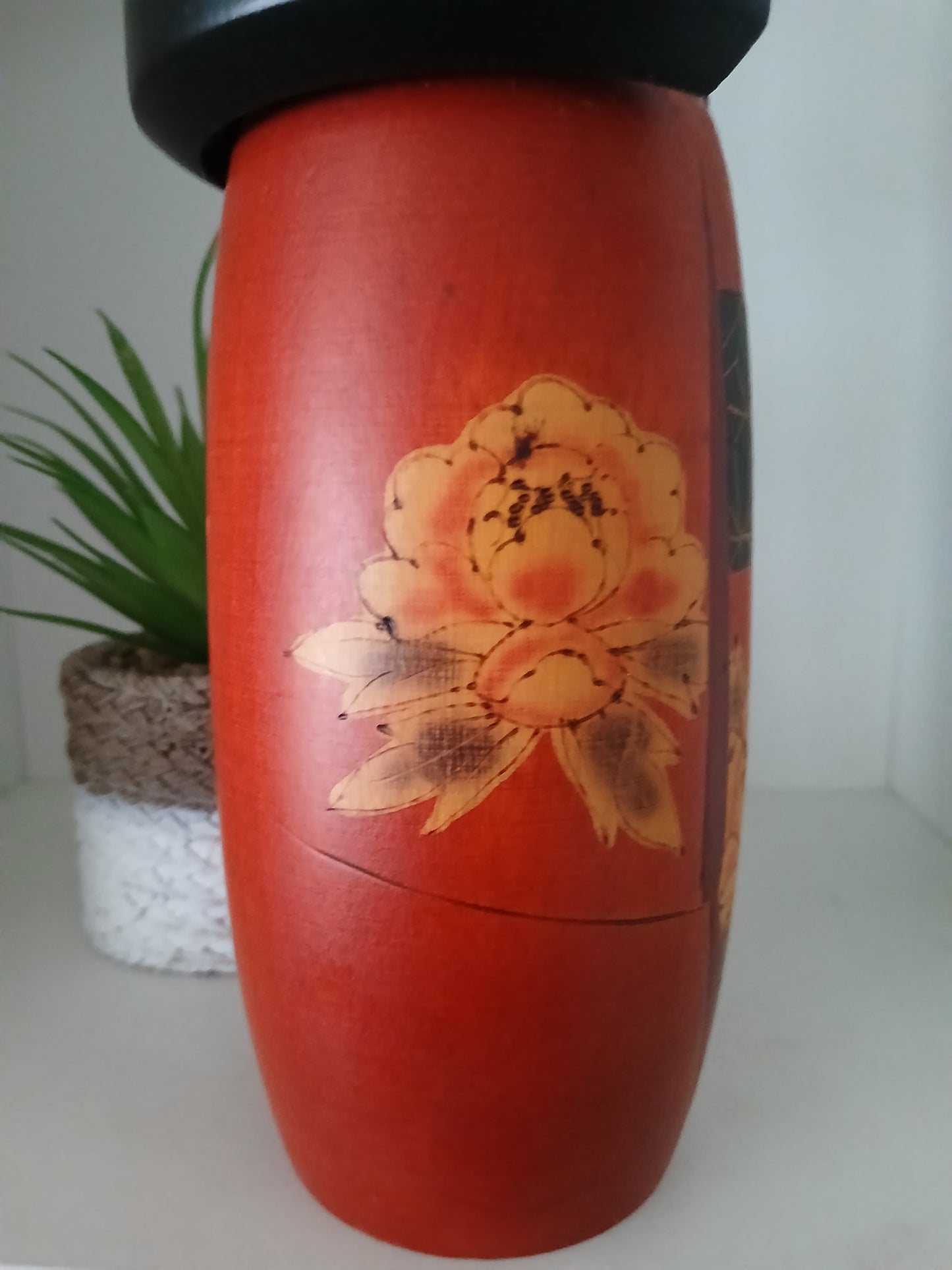 Vintage Sosaku Kokeshi made by Sato Suigai (1920-)