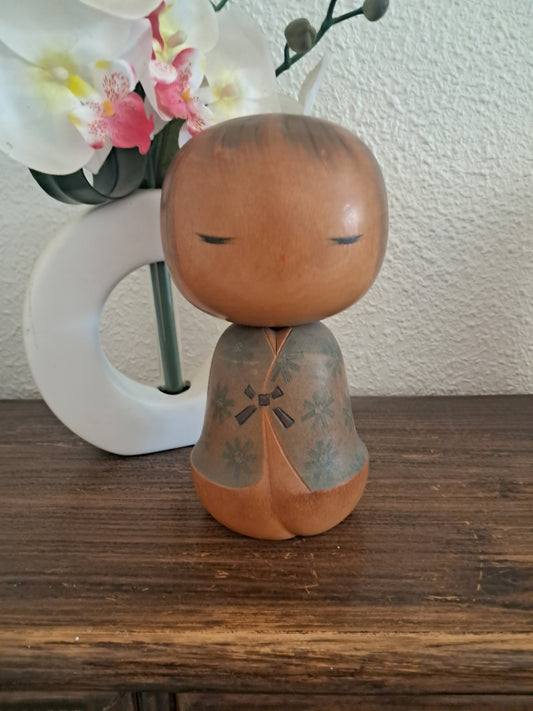 Vintage Sosaku kokeshi by Tsujita Ryozo (1923-)