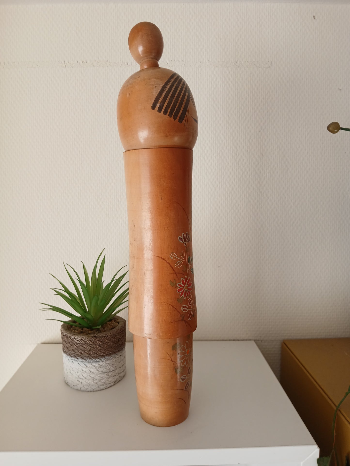 Rare Vintage Sosaku Kokeshi made by Sato Suigai (1920-)