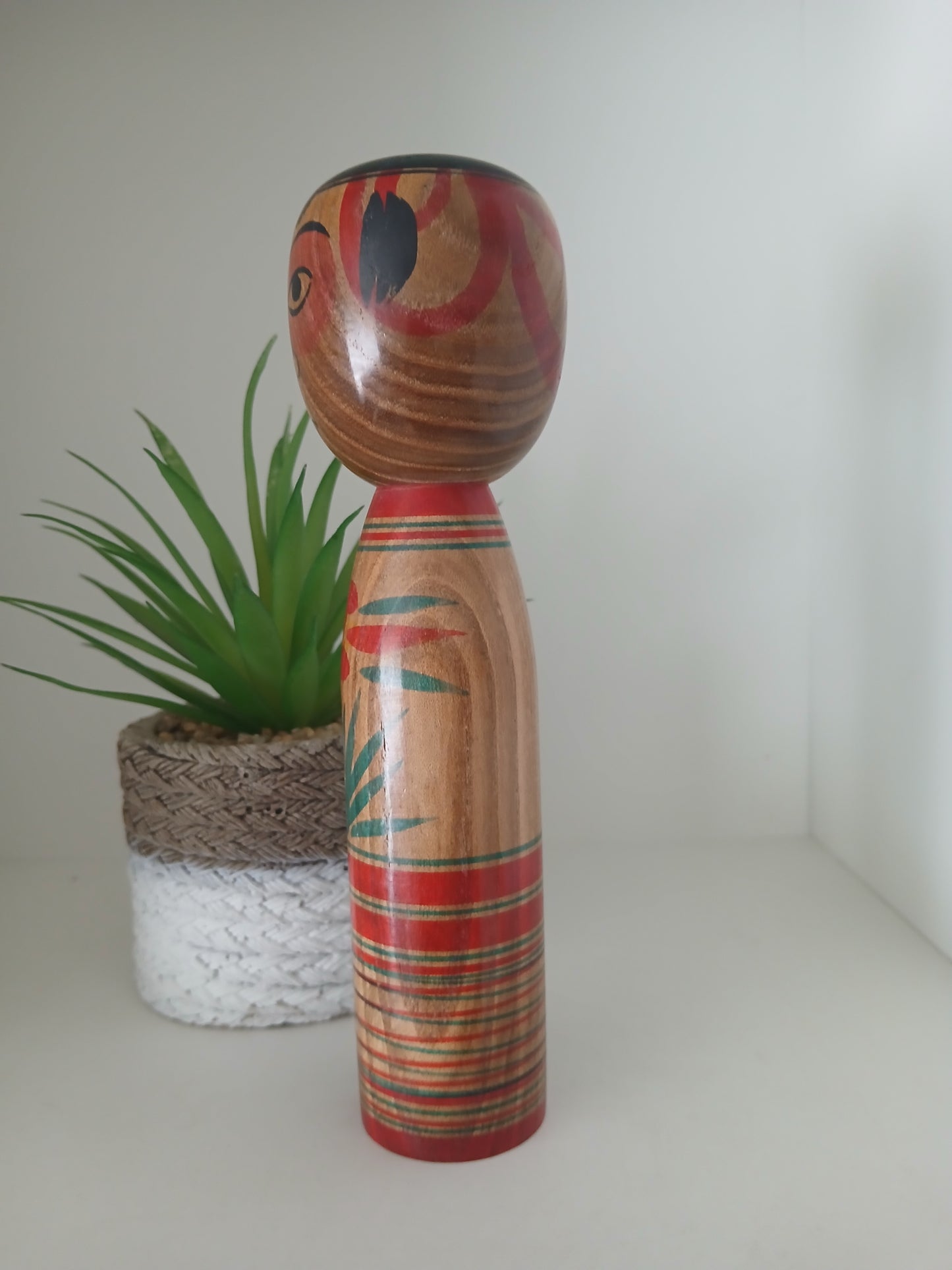 Vintage traditional Nakanosawa kokeshi