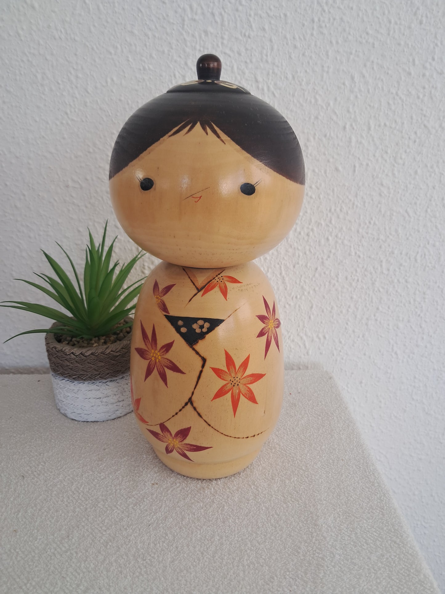 Rare Exclusive chunky creative kokeshi by Kishi Sadao (1932-1998)