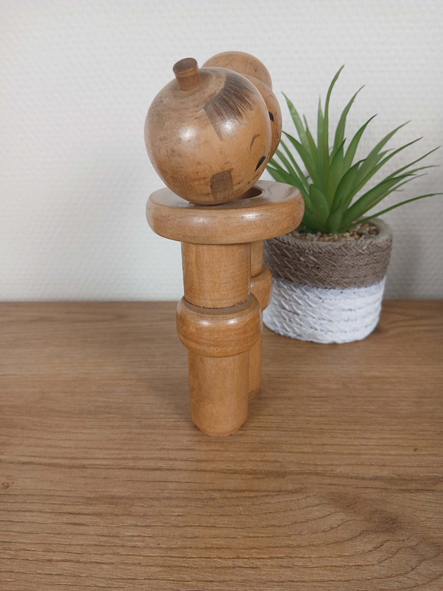 Vintage Sosaku Kokeshi made by Kishi Sadao (1932-1998)