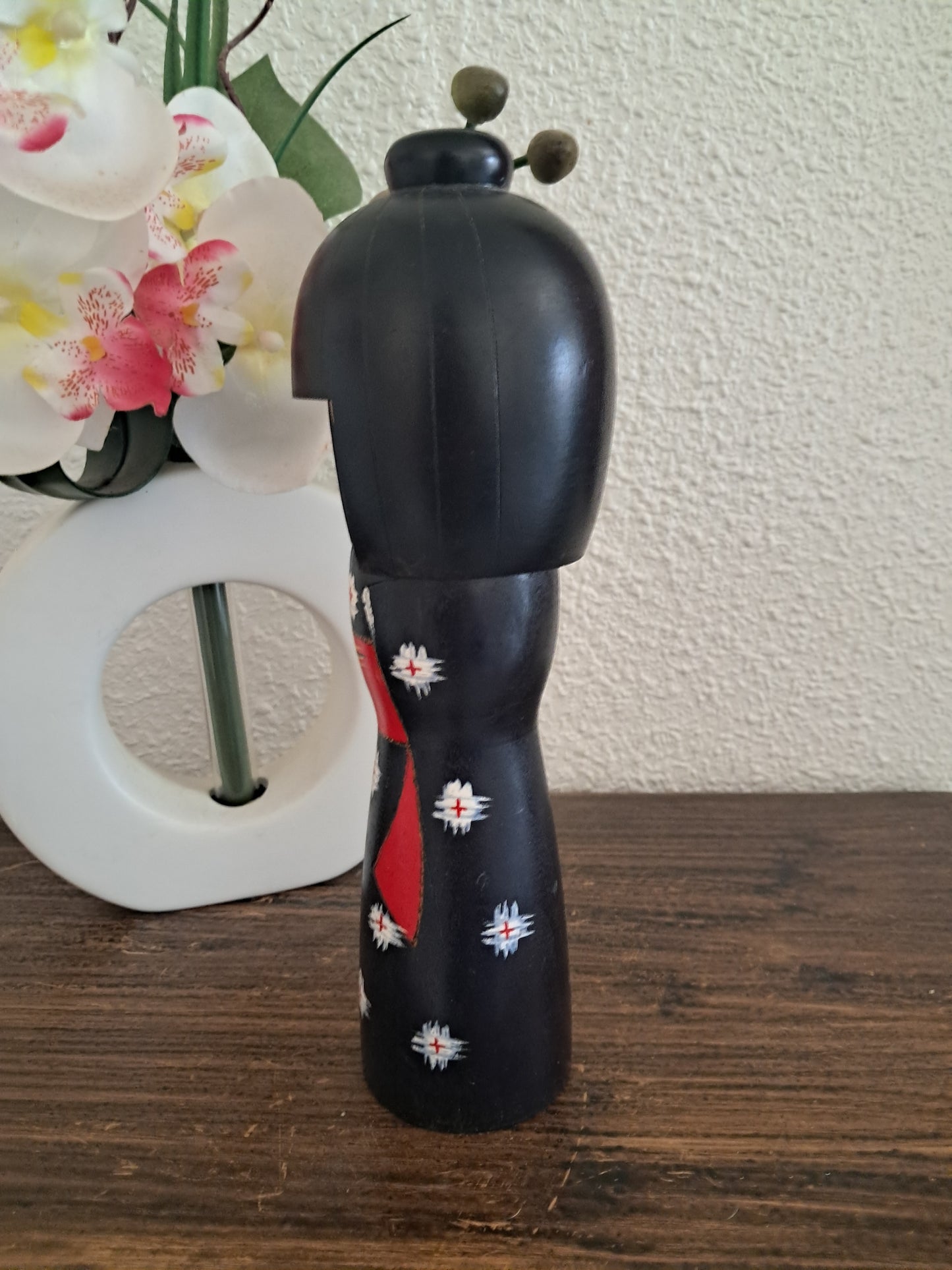 Vintage Sosaku kokeshi by Kishi Sadao (1932-1998)