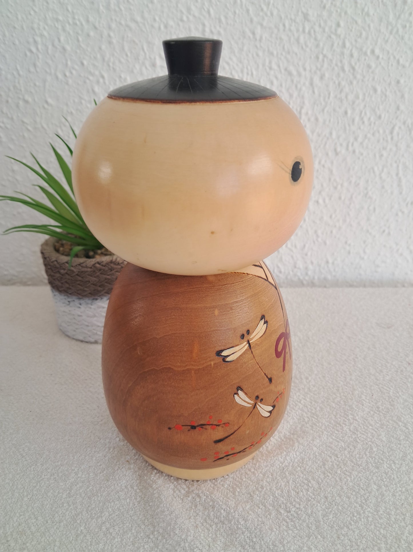 Rare Exclusive creative kokeshi by Kishi Sadao (1932-1998)