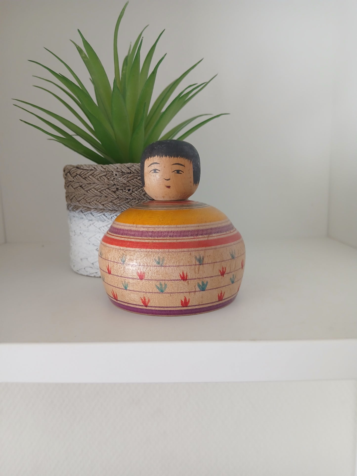 Vintage Ejiko kokeshi from the Tsugaru strain