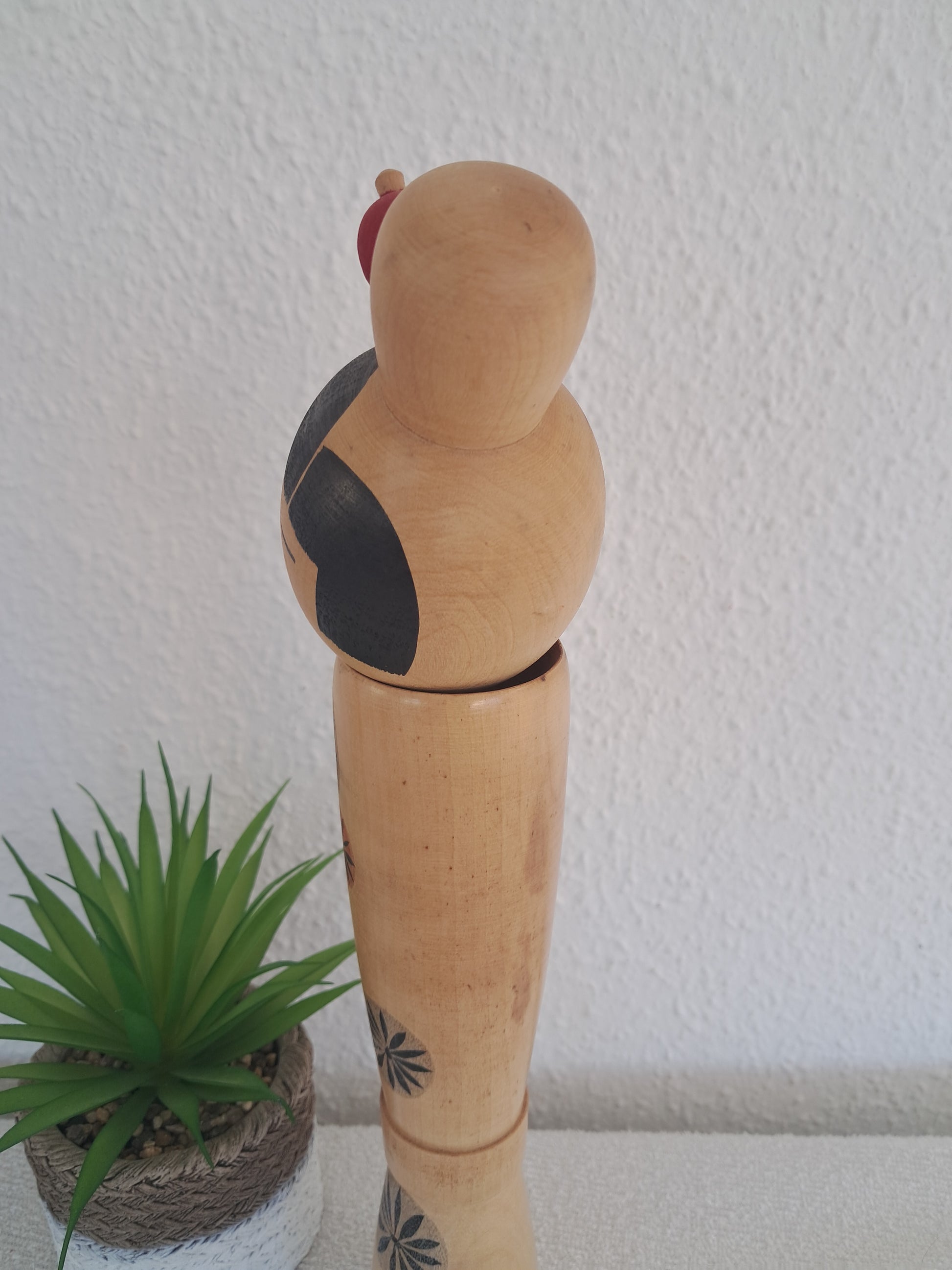 Vintage Sosaku Kokeshi Doll by Sadako Suzuki kokeshiparadise Vintage Sosaku Kokeshi Doll by Sadako Suzuki kokeshiparadise