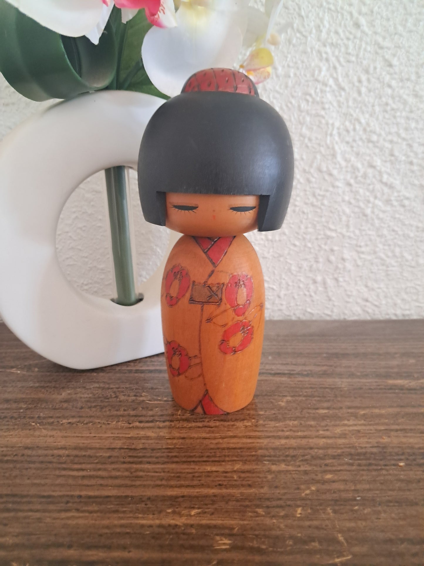 Vintage Gumma kokeshi by Fumio Tomidokoro (1948-)