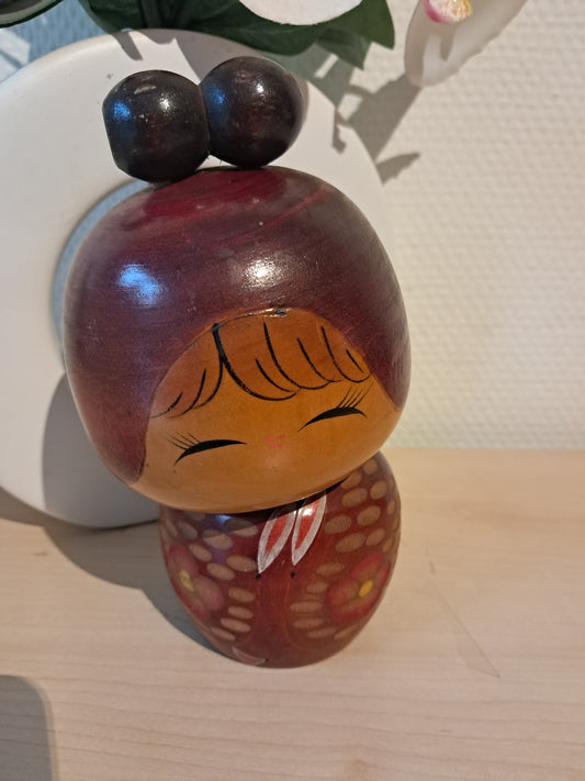 Lovely Sosaku kokeshi by Chie Tamura