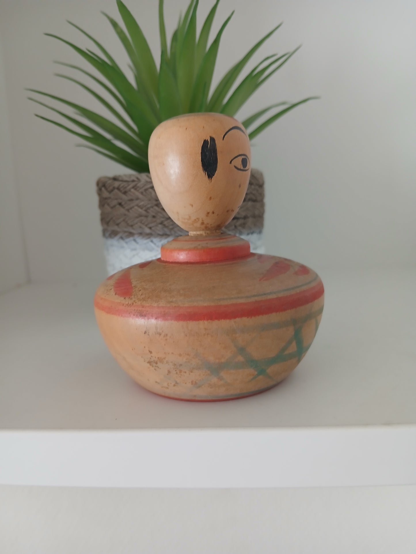 Vintage Ejiko kokeshi from the Nakanosawa strain by Fumio Kakizaki
