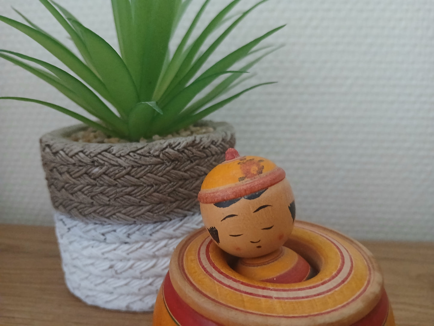 Vintage traditional Ejiko Kokeshi doll by Seikou Sato