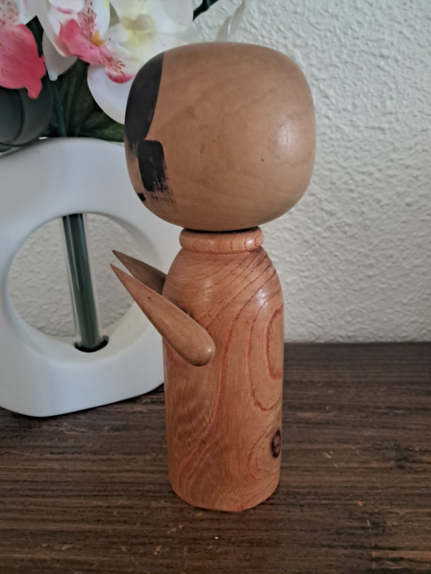 Exclusive Vintage Sosaku Kokeshi by Hideo Ishihara (1925-1999)