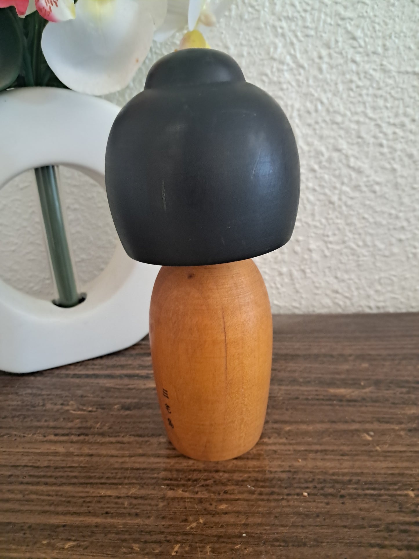 Vintage Gumma kokeshi by Fumio Tomidokoro (1948-)