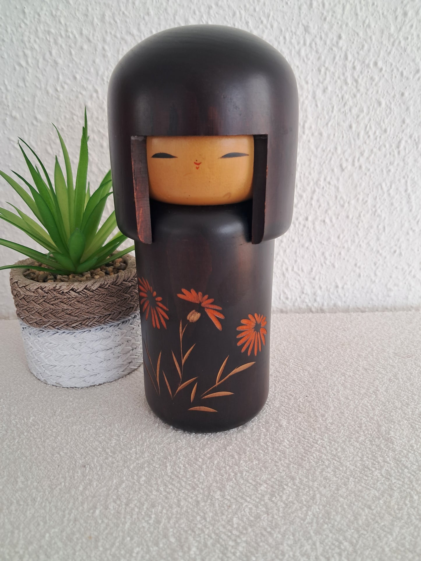 Vintage Gumma Kokeshi by Usaburo- with Trichet box