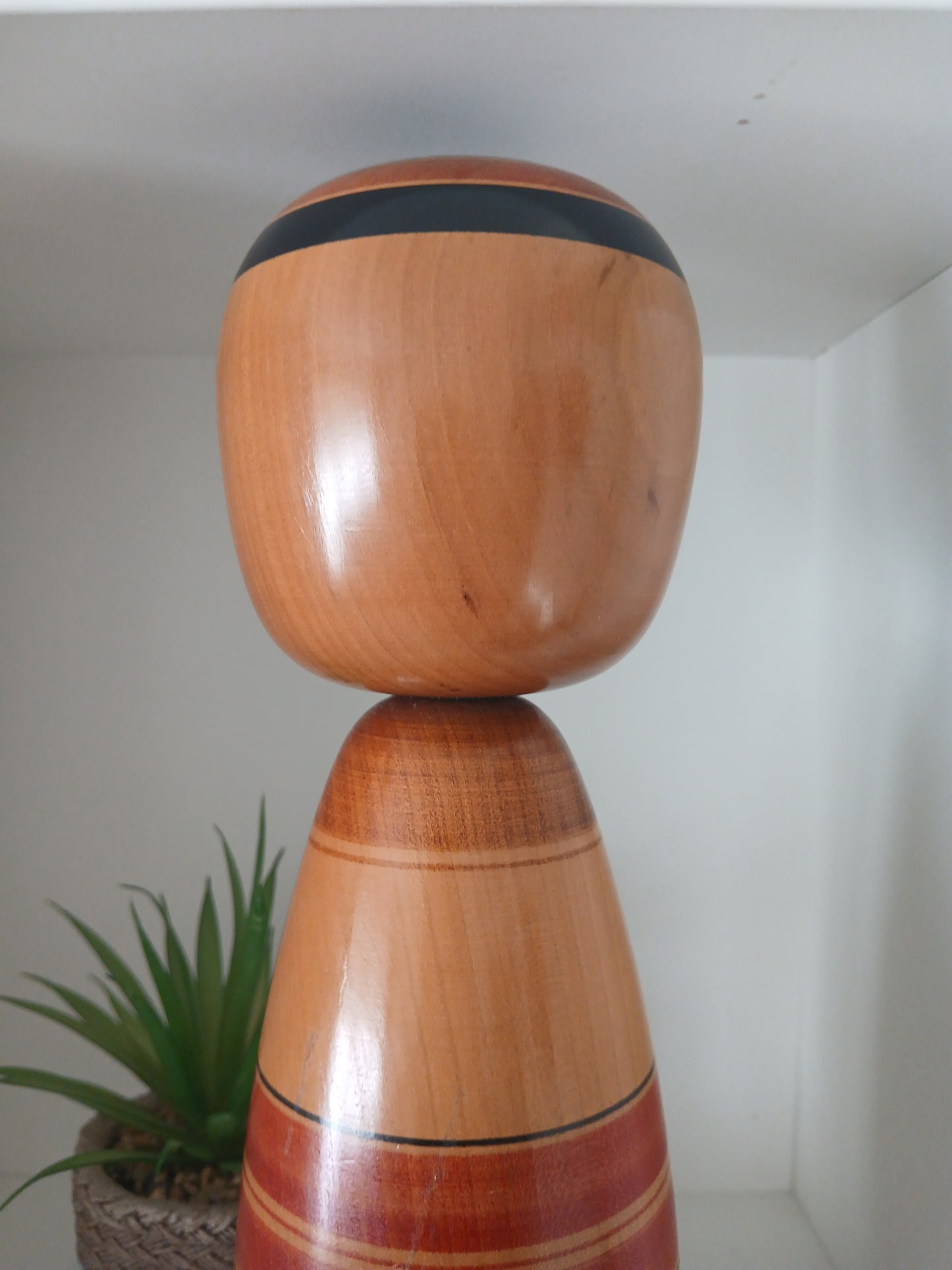 Vintage traditional Togatta kokeshi by Yasuo Maehara