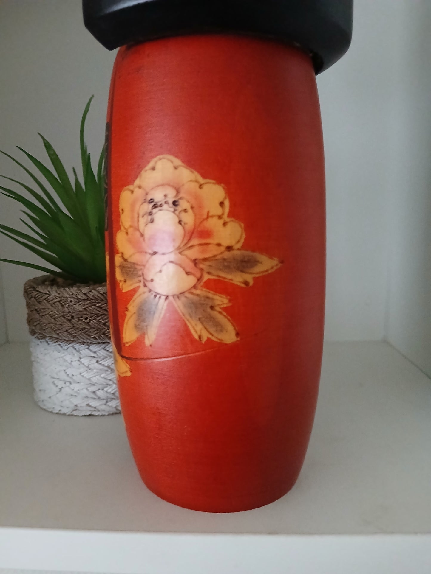Vintage Sosaku Kokeshi made by Sato Suigai (1920-)