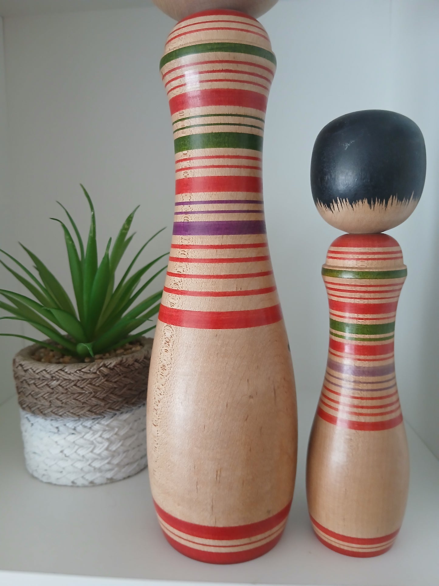 Vintage set traditional Tsugaru kokeshi by Shimazu Seiichi (1930-)