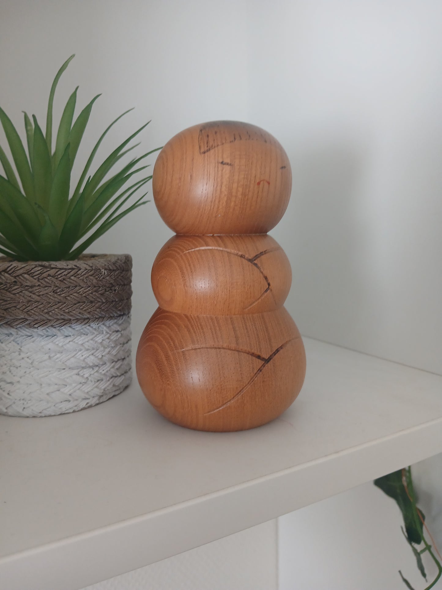 Exclusive Sosaku Kokeshi By Kato Tatsuo (1940-)