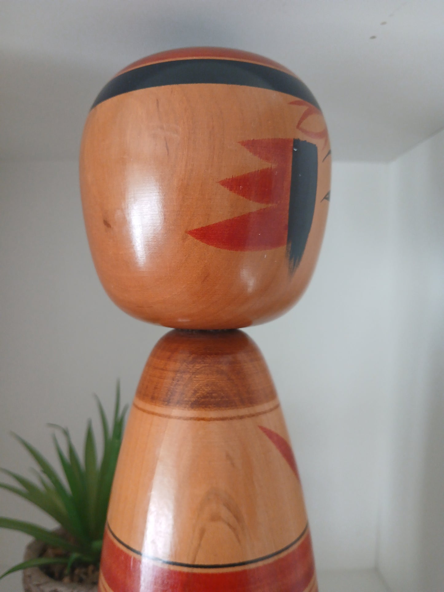Vintage traditional Togatta kokeshi by Yasuo Maehara