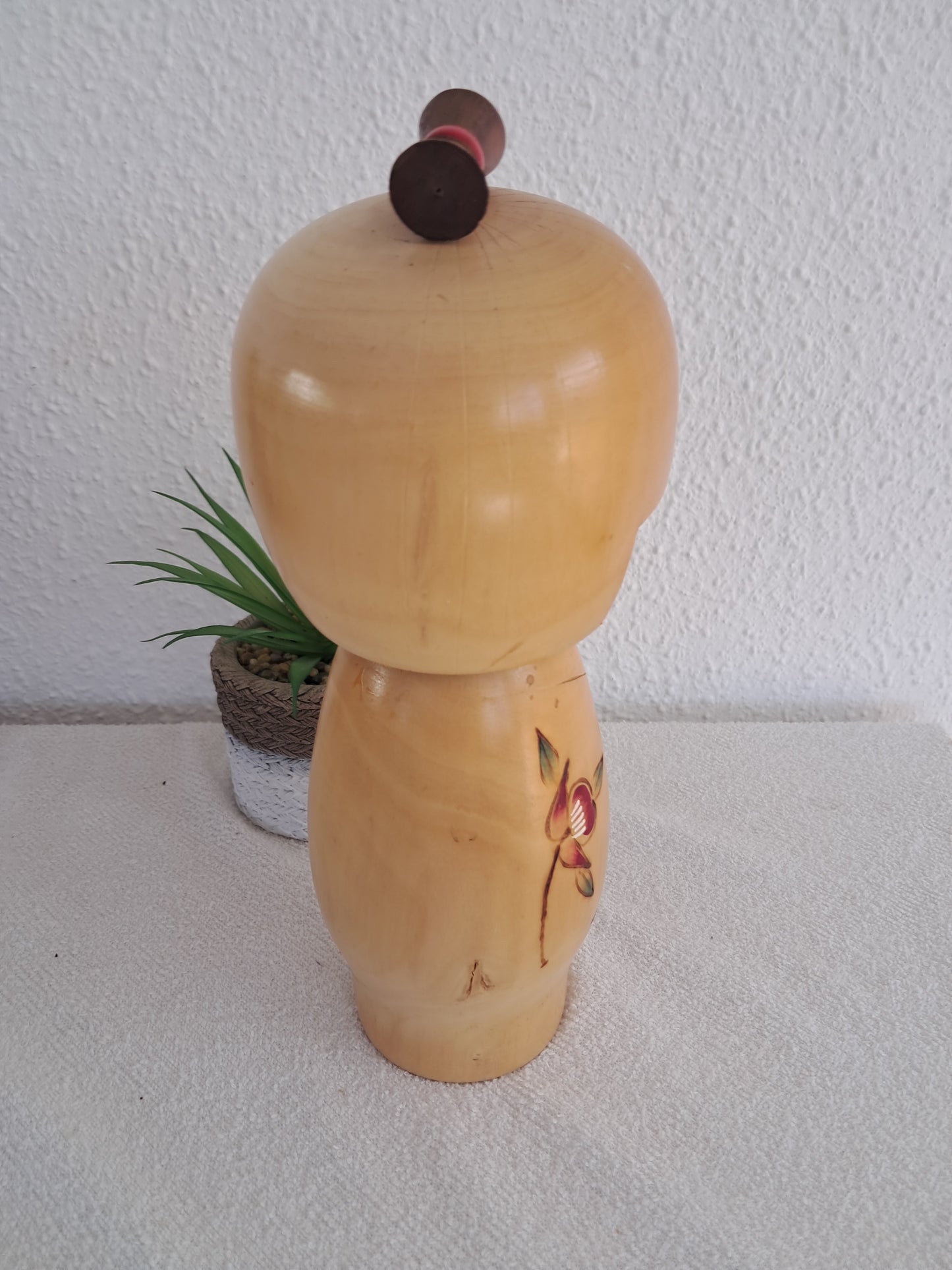 Vintage Sosaku kokeshi by Kishi Sadao kokeshi (1932-1998)