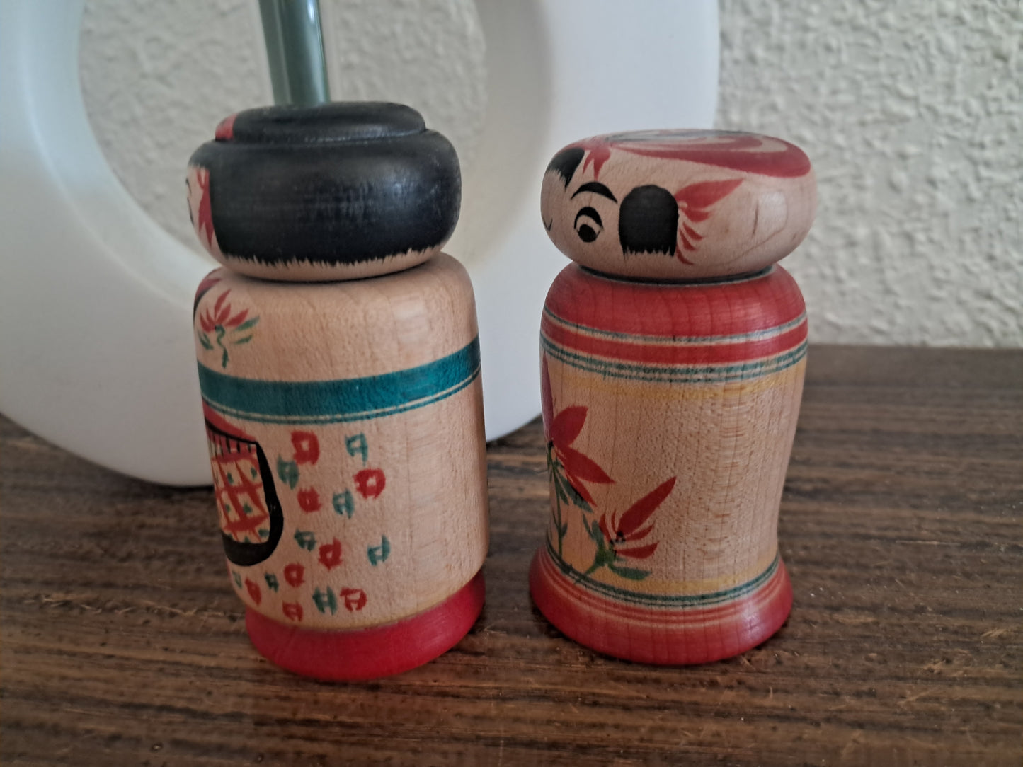 Vintage set Zao kokeshi by Abe Shinya (1937- )