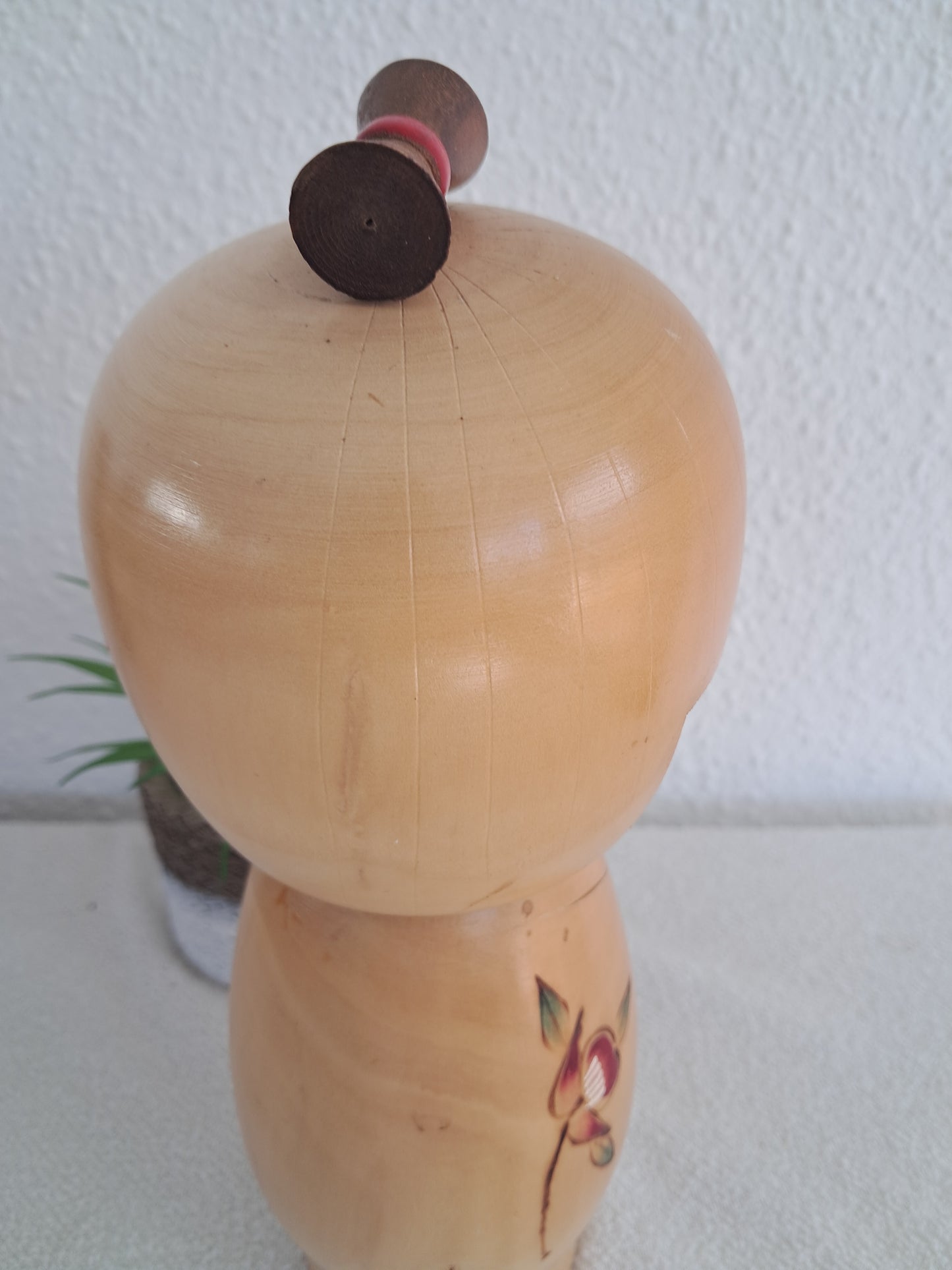 Vintage Sosaku kokeshi by Kishi Sadao kokeshi (1932-1998)