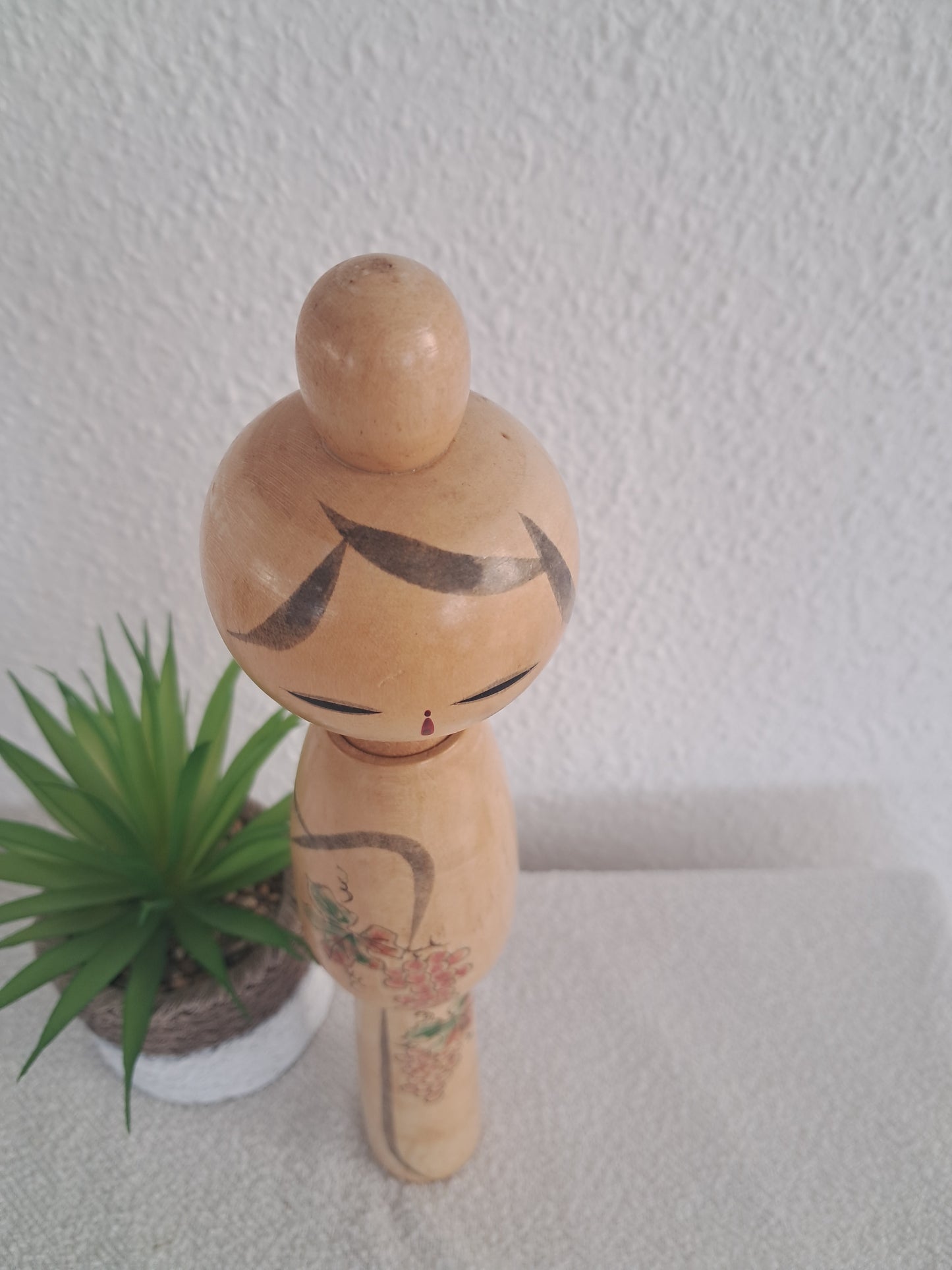 Vintage Sosaku kokeshi by Koshi